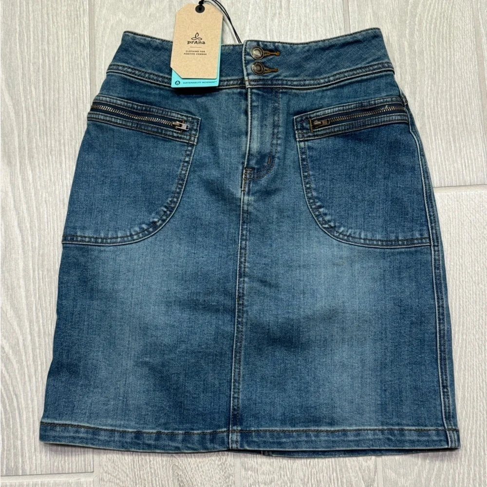 PRANA Organic Denim Front Patch Pockets Broadway Skirt Size 0 NWT
